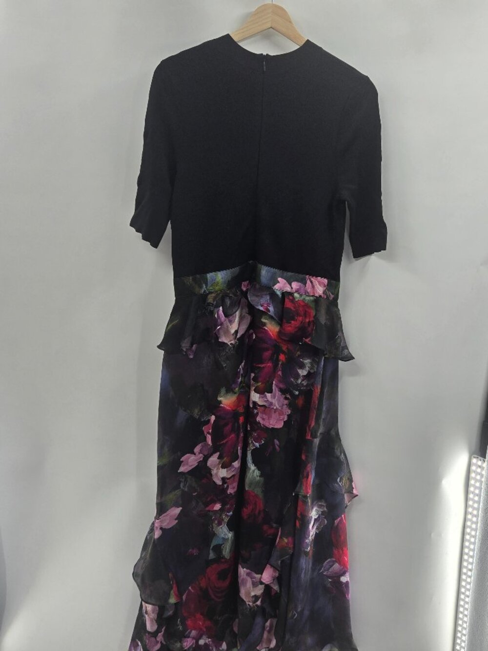 Ted Baker Rowana Black Mixed Media Ruffle Floral Ribbed Knit Maxi Dress 4/US10 - Picture 2 of 11